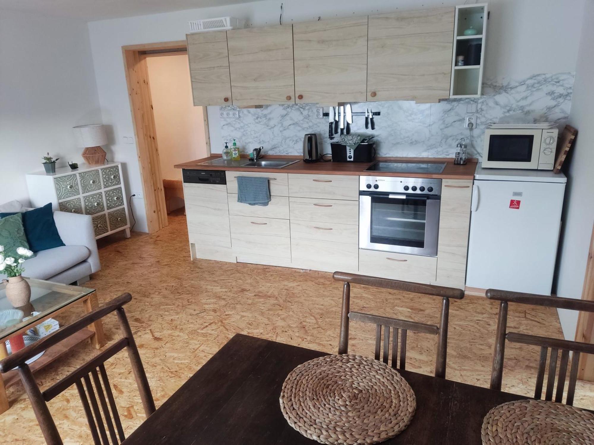 Apartment In Blossom Garden Nove Mesto pod Smrkem Eksteriør bilde